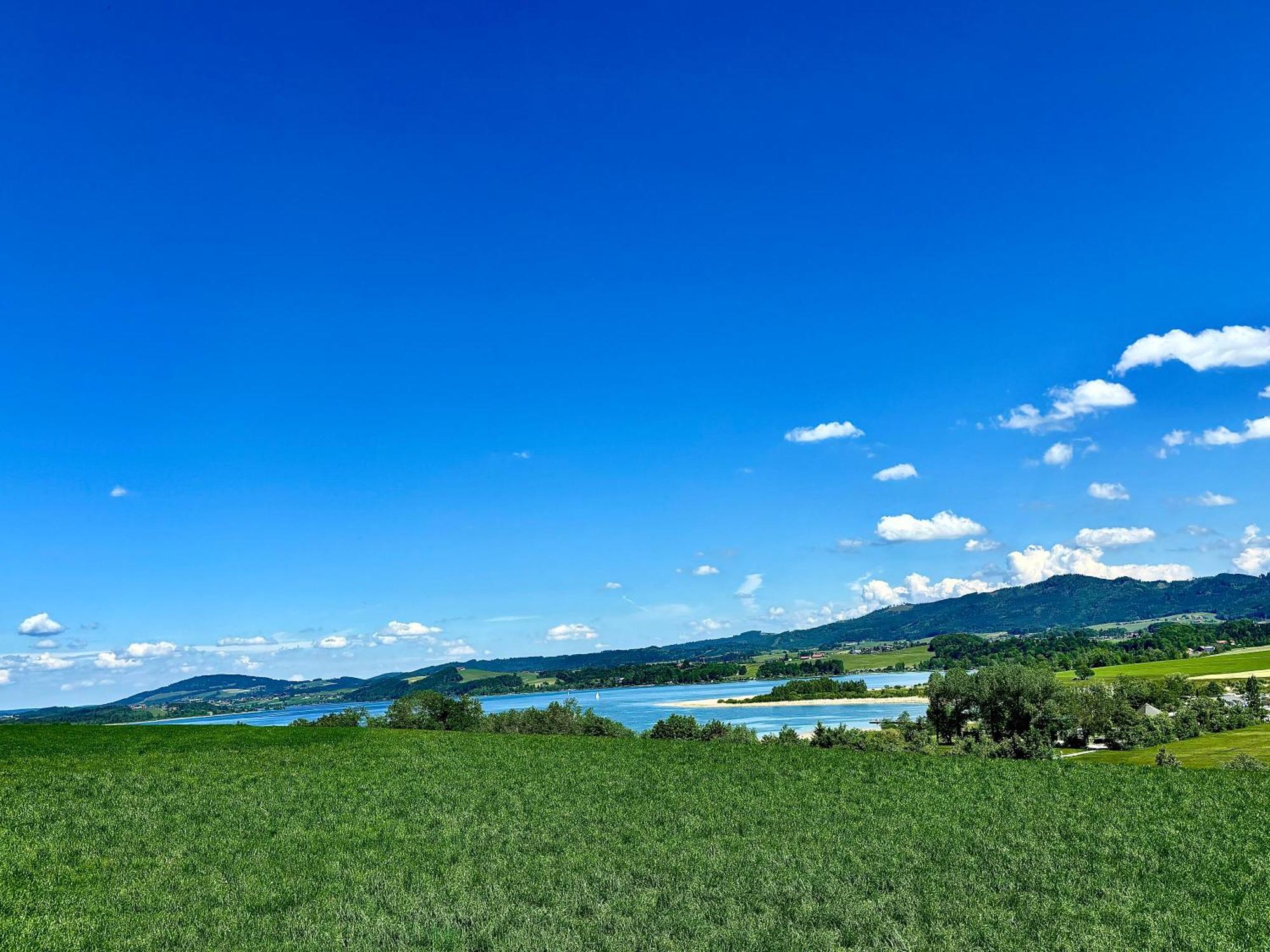Gaesthaus "Seeblick" Seekirchen am Wallersee Luaran gambar
